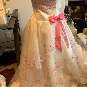 Elegant Pink and White Prom gown